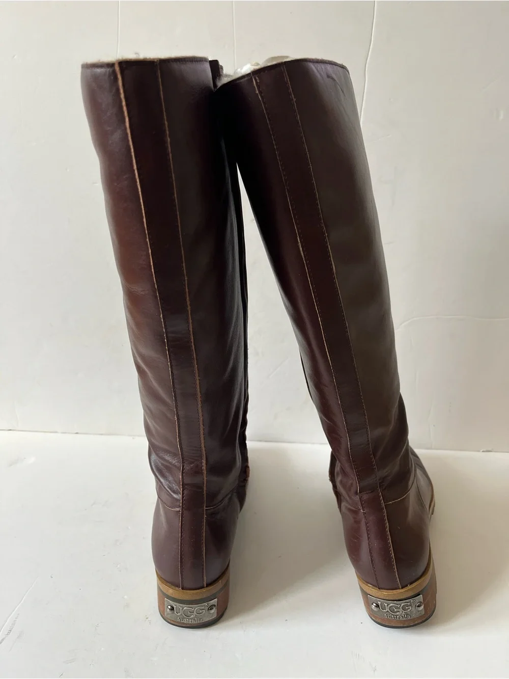 UGG pull boots