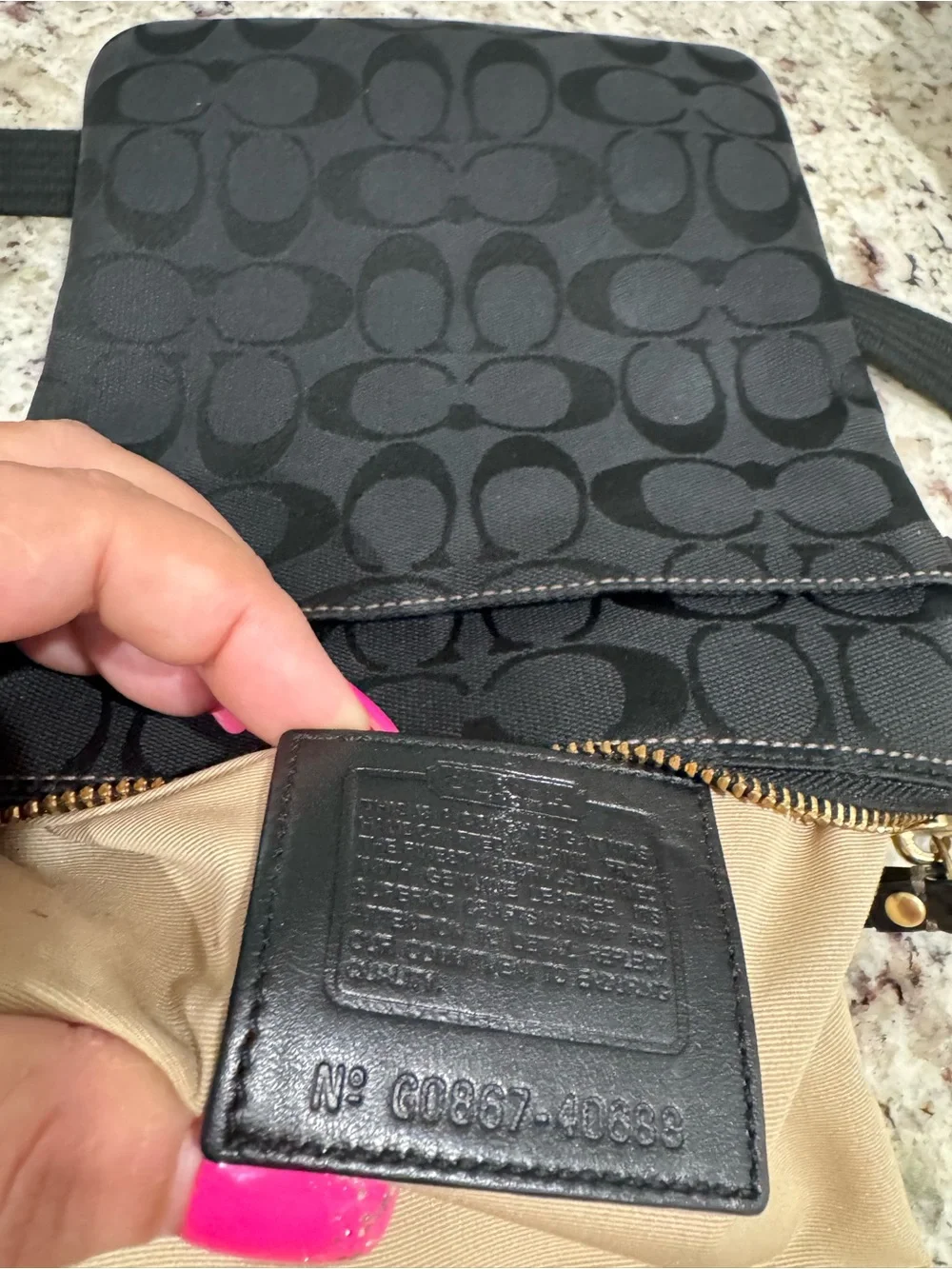 Coach signature hampton