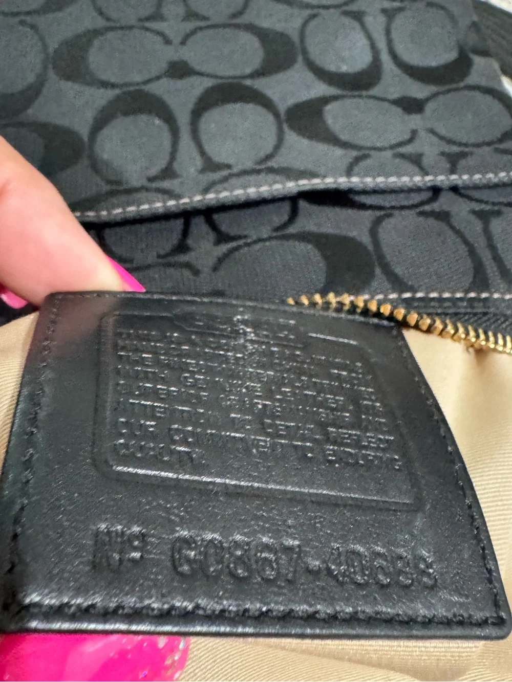 Coach signature hampton