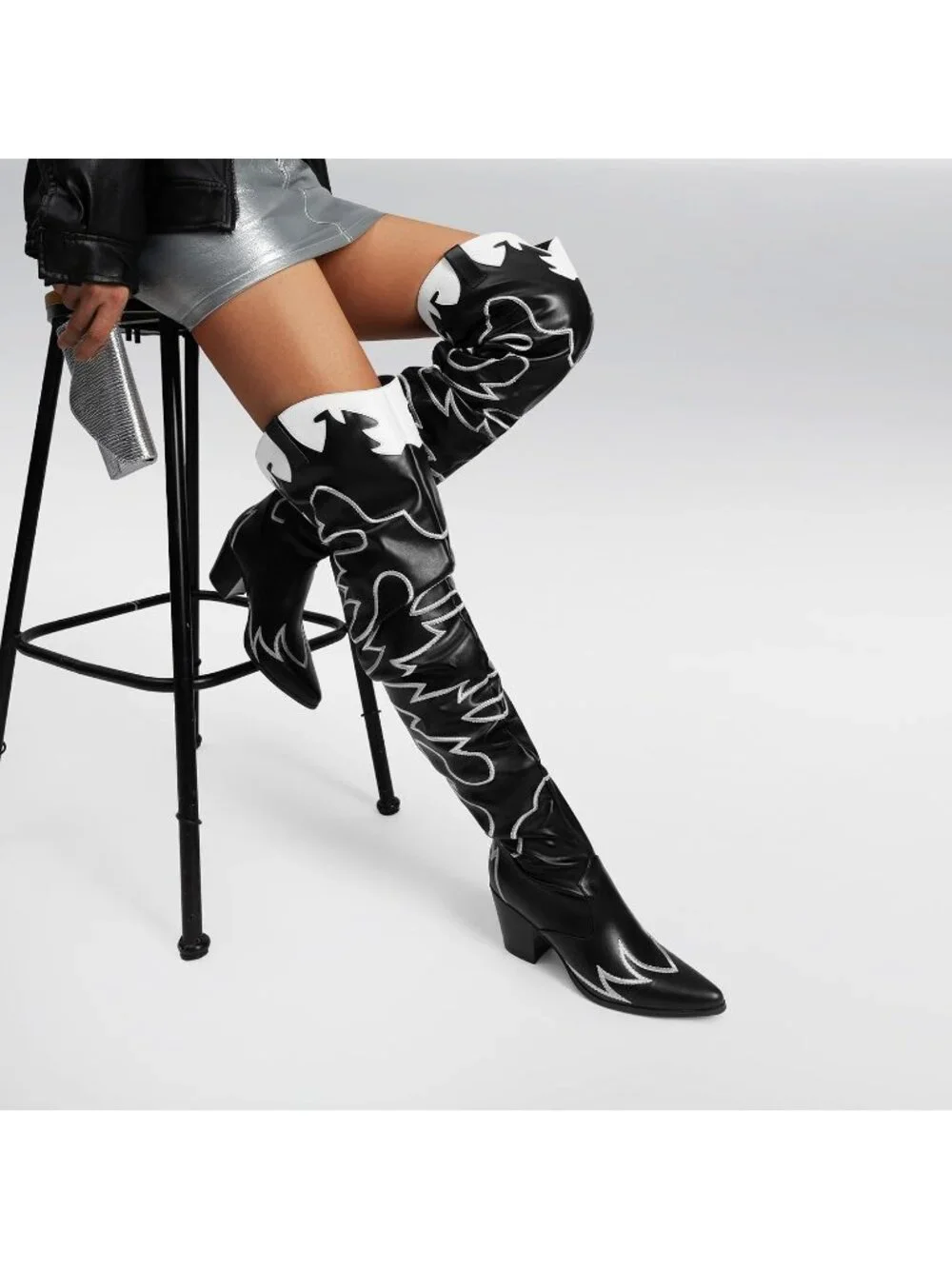 N/A pointed toe