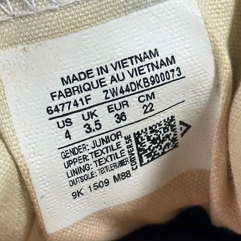 Converse ships owned upper