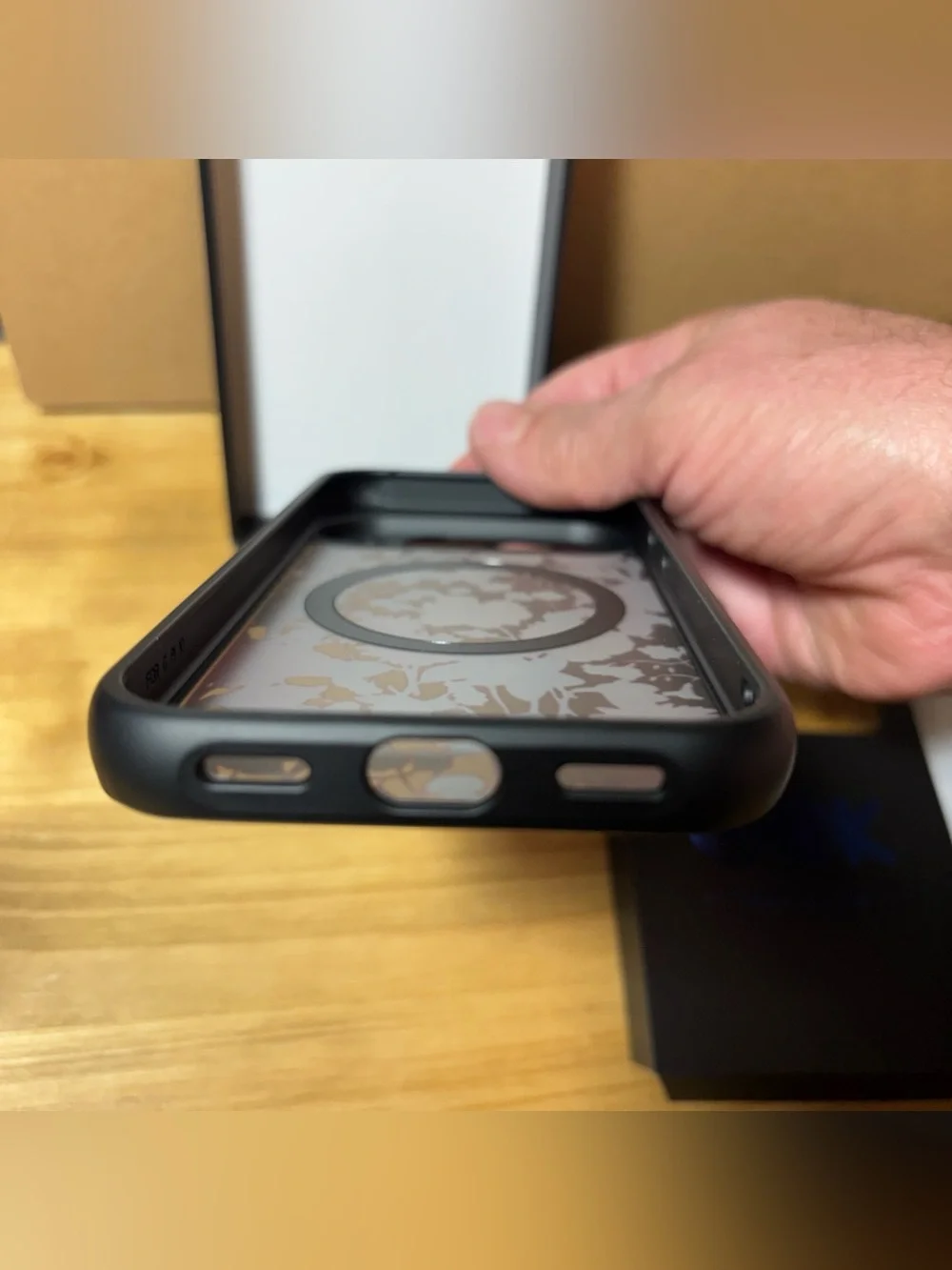 N/A 10 magnetic case
