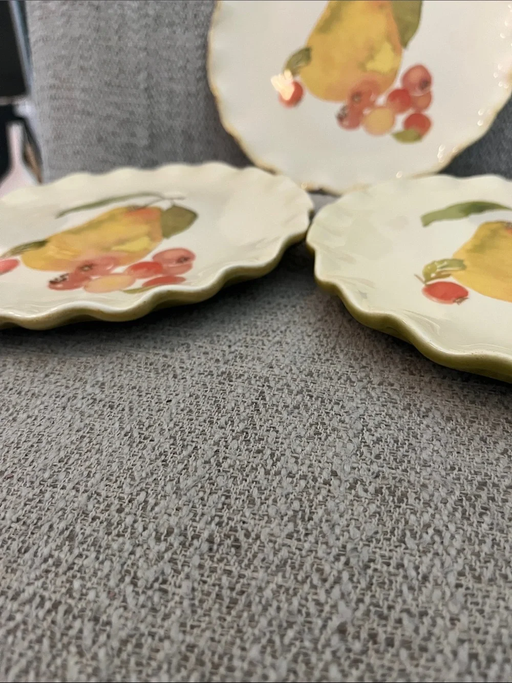 Crate&Barrel set 5” plates
