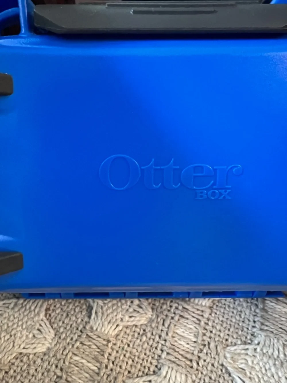 OtterBox classic pursuit