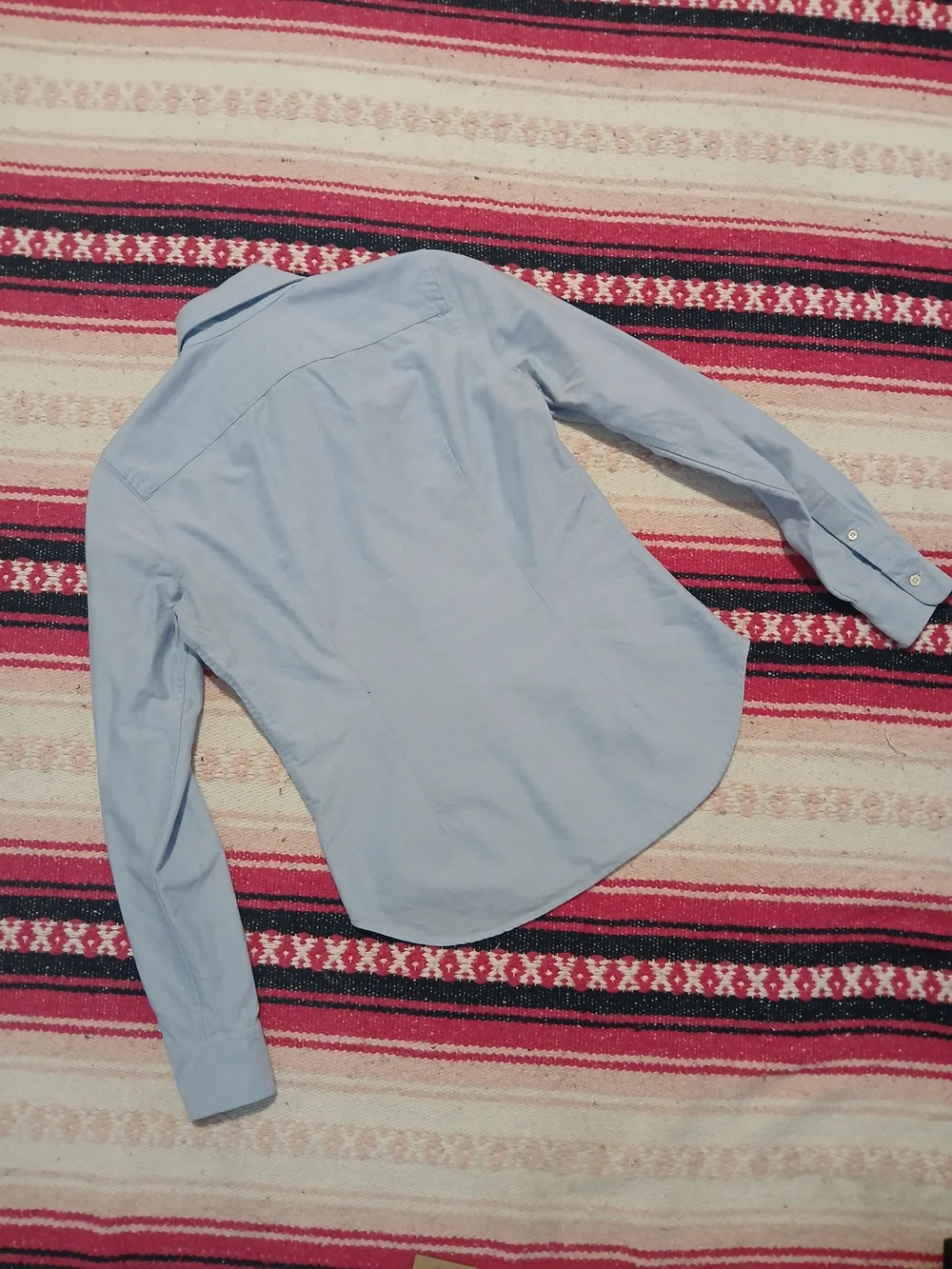 Ralph Lauren sleeves left or