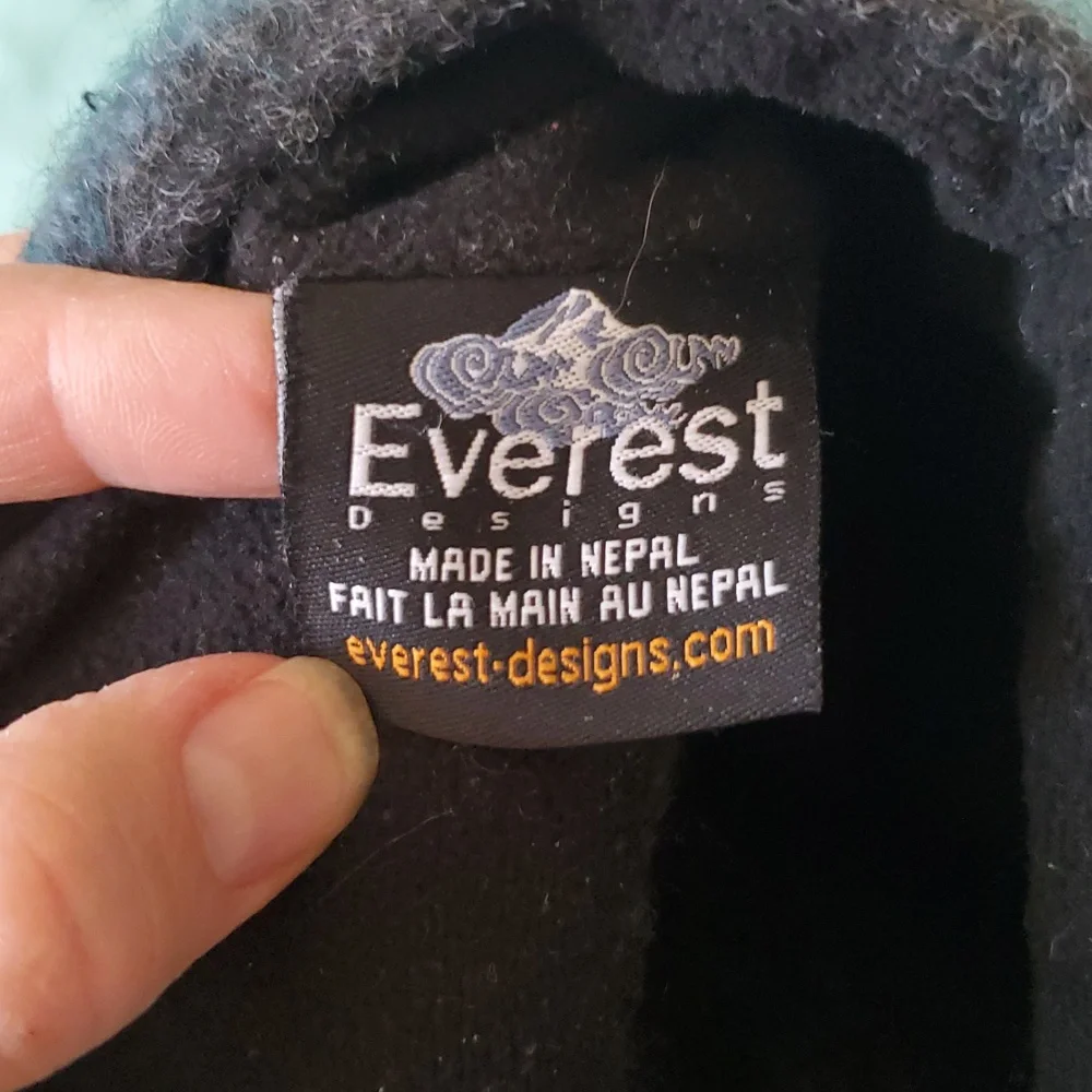 Everest Designs colors washed gray