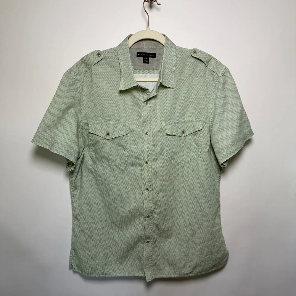 Banana Republic Safari Shirt Mens L Green Chevron Stripe Linen Blend Epaulettes