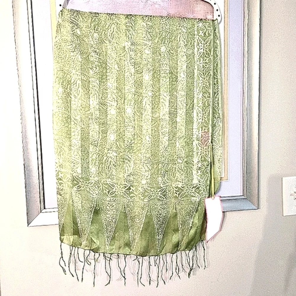 NEW!! Silk 