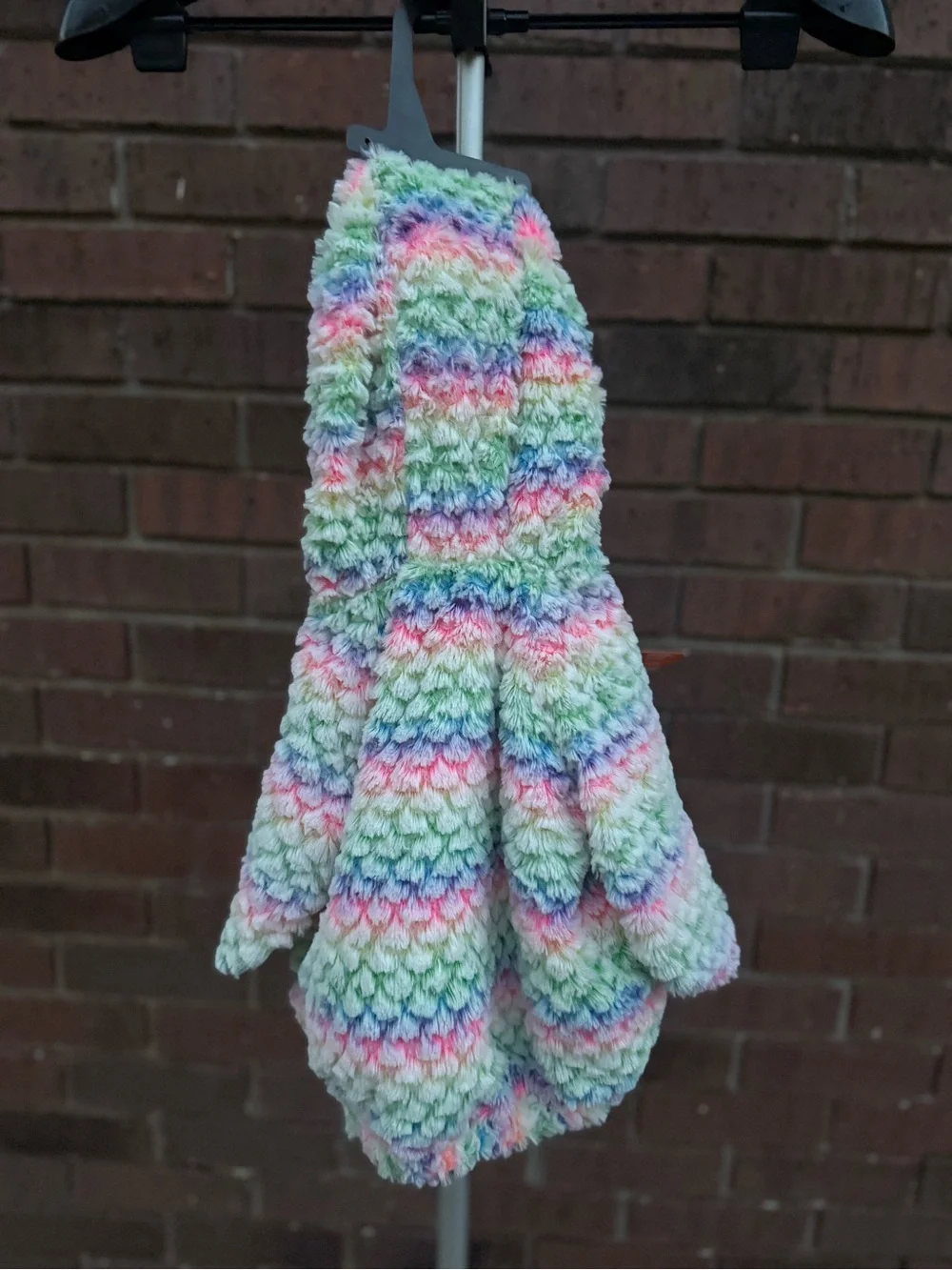 Hyde & EEK! soft layering