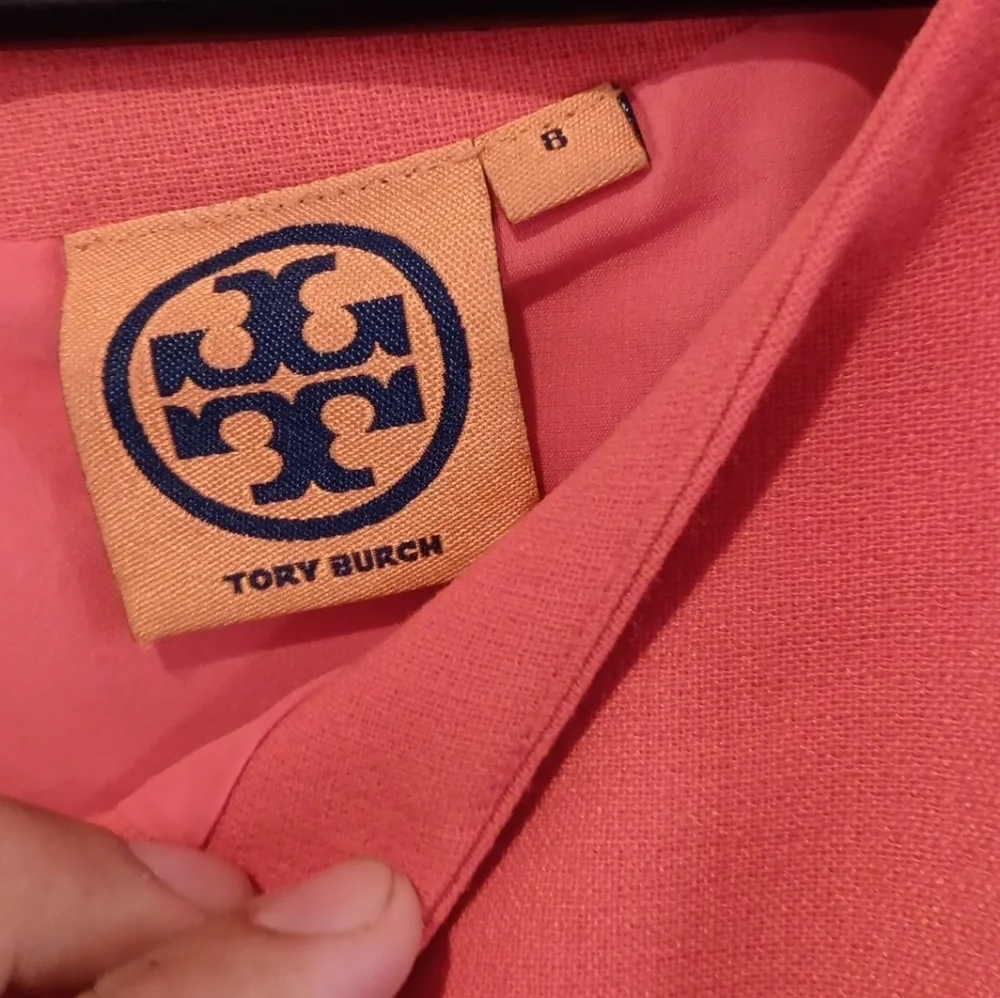 Tory Burch neckline silhouette