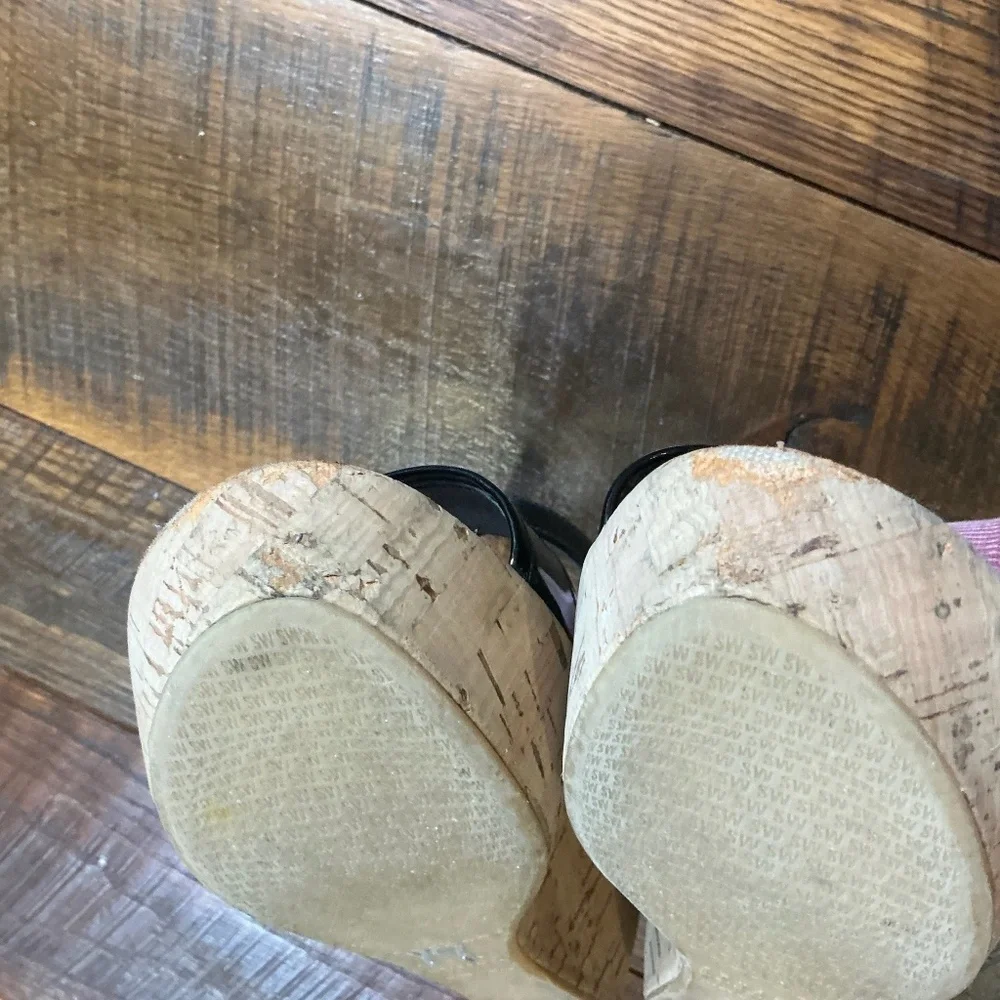 Stuart Weitzman light any events
