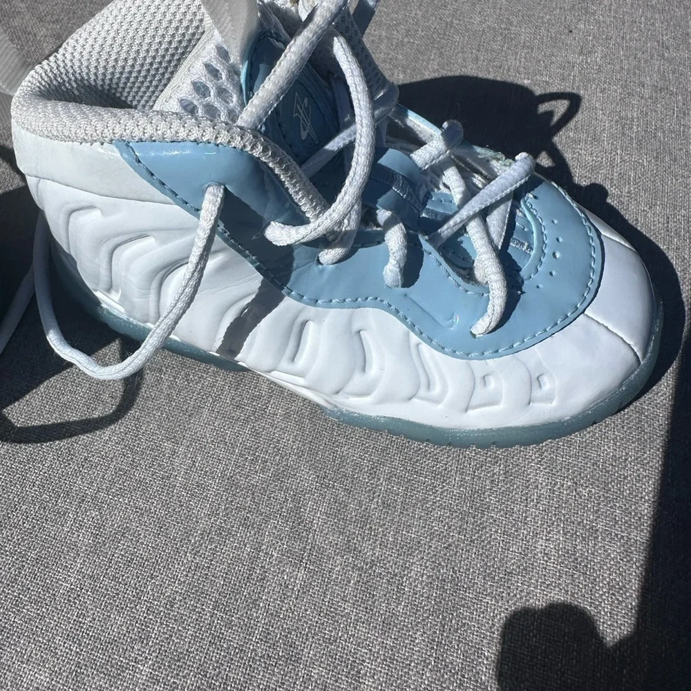 Nike foamposite tennis