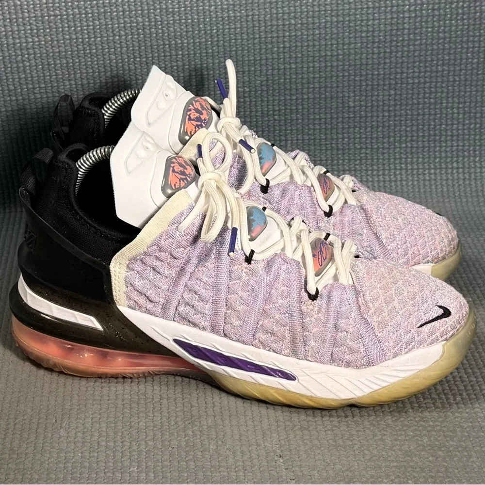 Nike LeBron XVIII‎ 18 ‘Graffiti’ Basketball Shoes CW2760-900 Big Kid Size 6Y