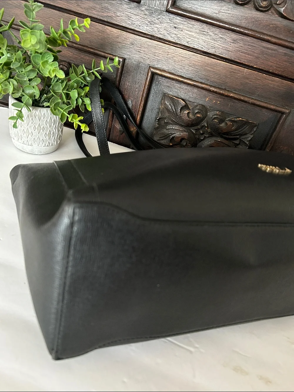 Furla spacious leather
