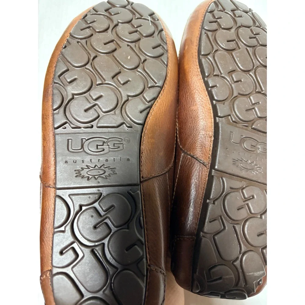 UGG ascot leather