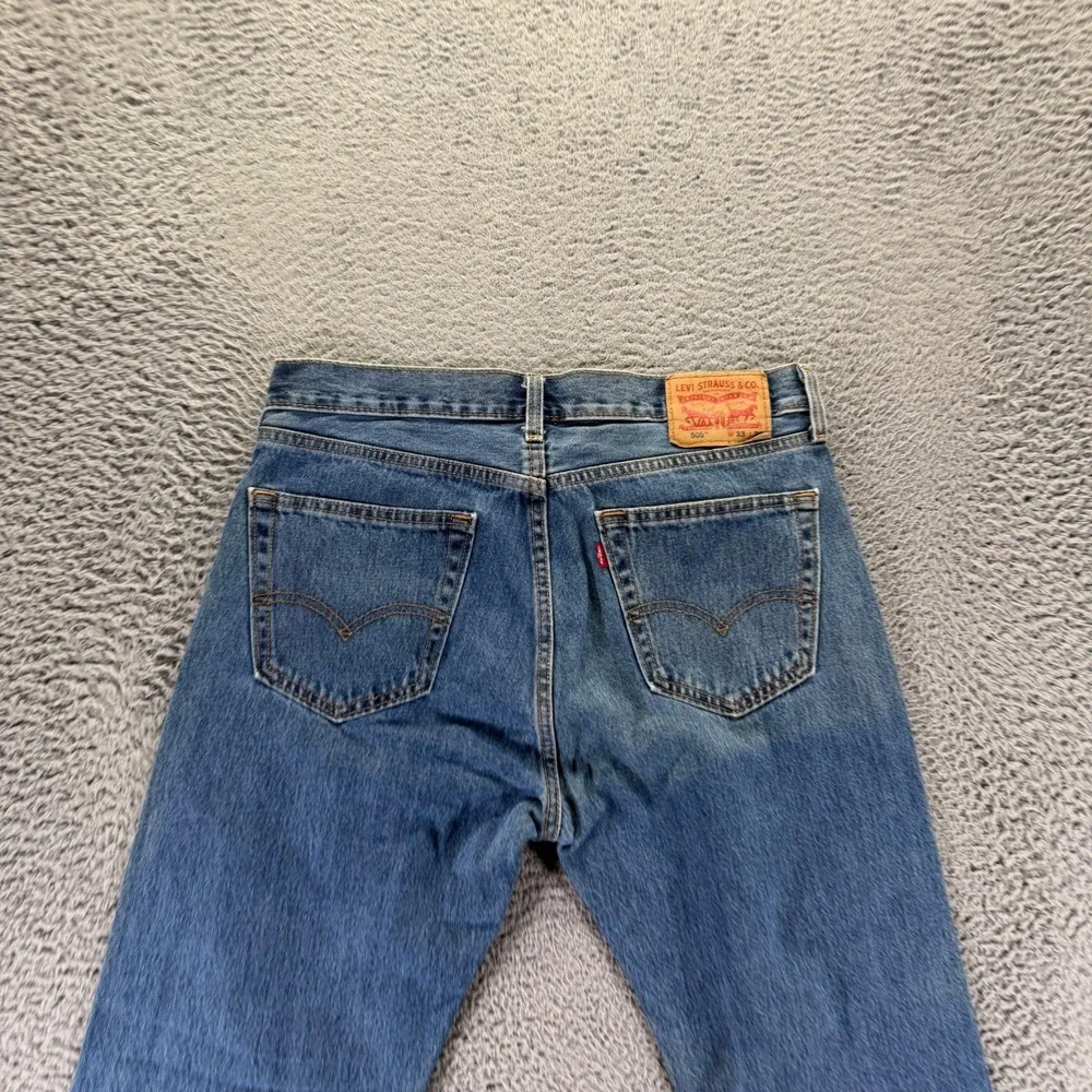 Levis before purchasing