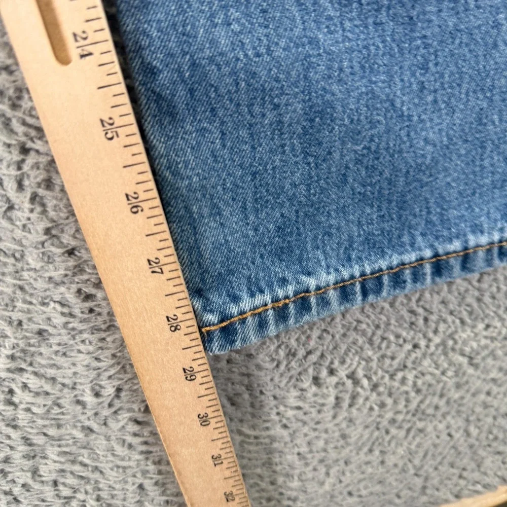 Levis before purchasing