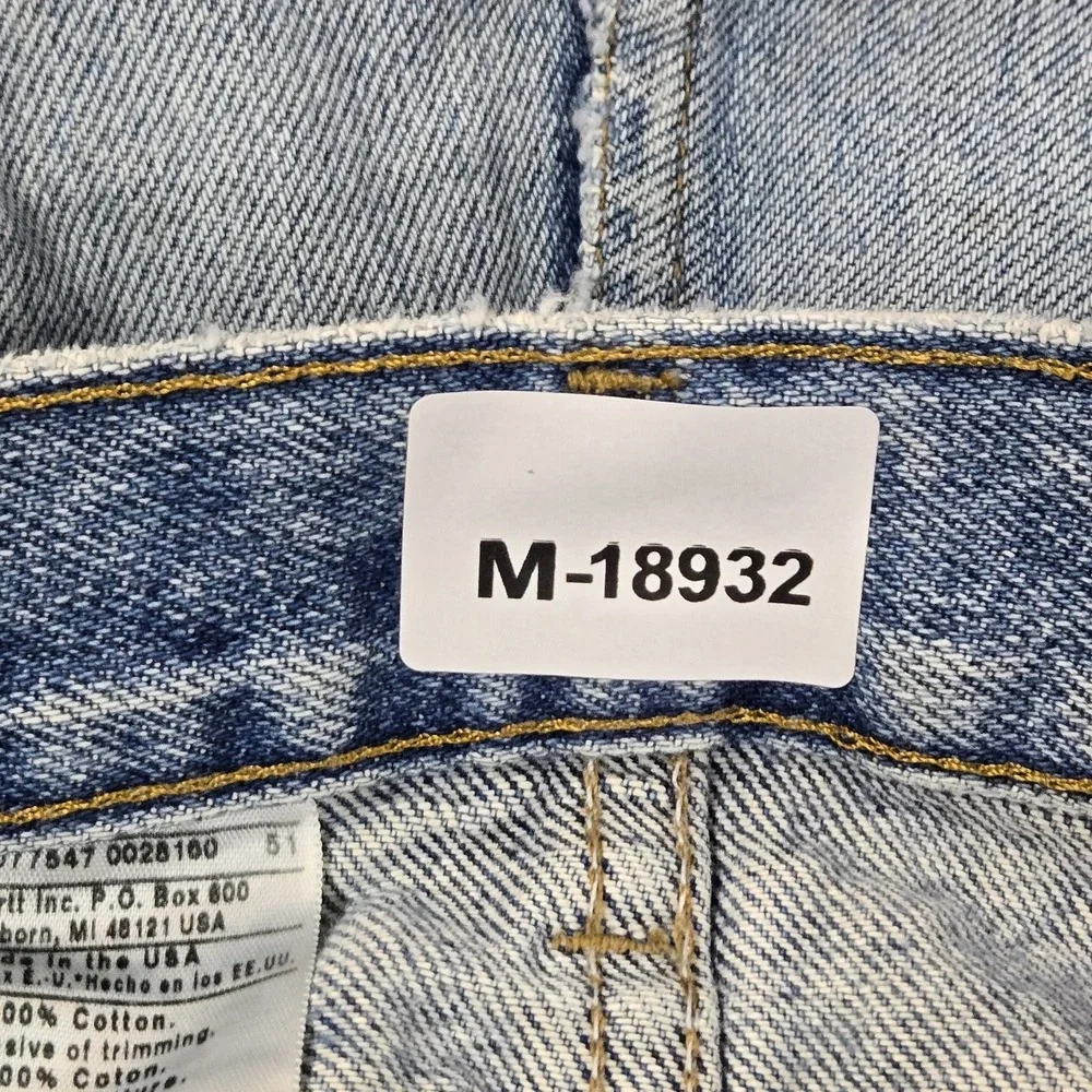 Carhartt ***stains item