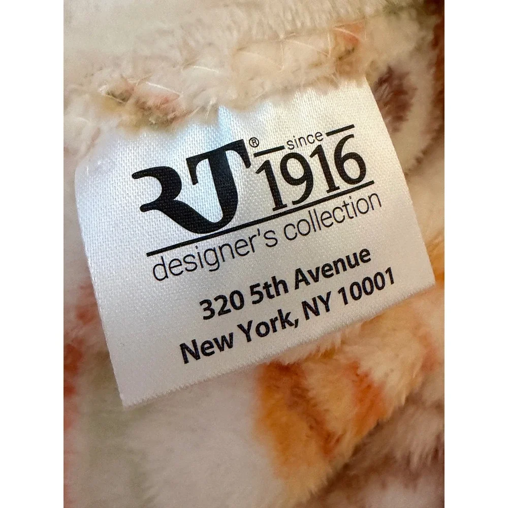 RJ 1916 Designers Collection cottagecore throw treats