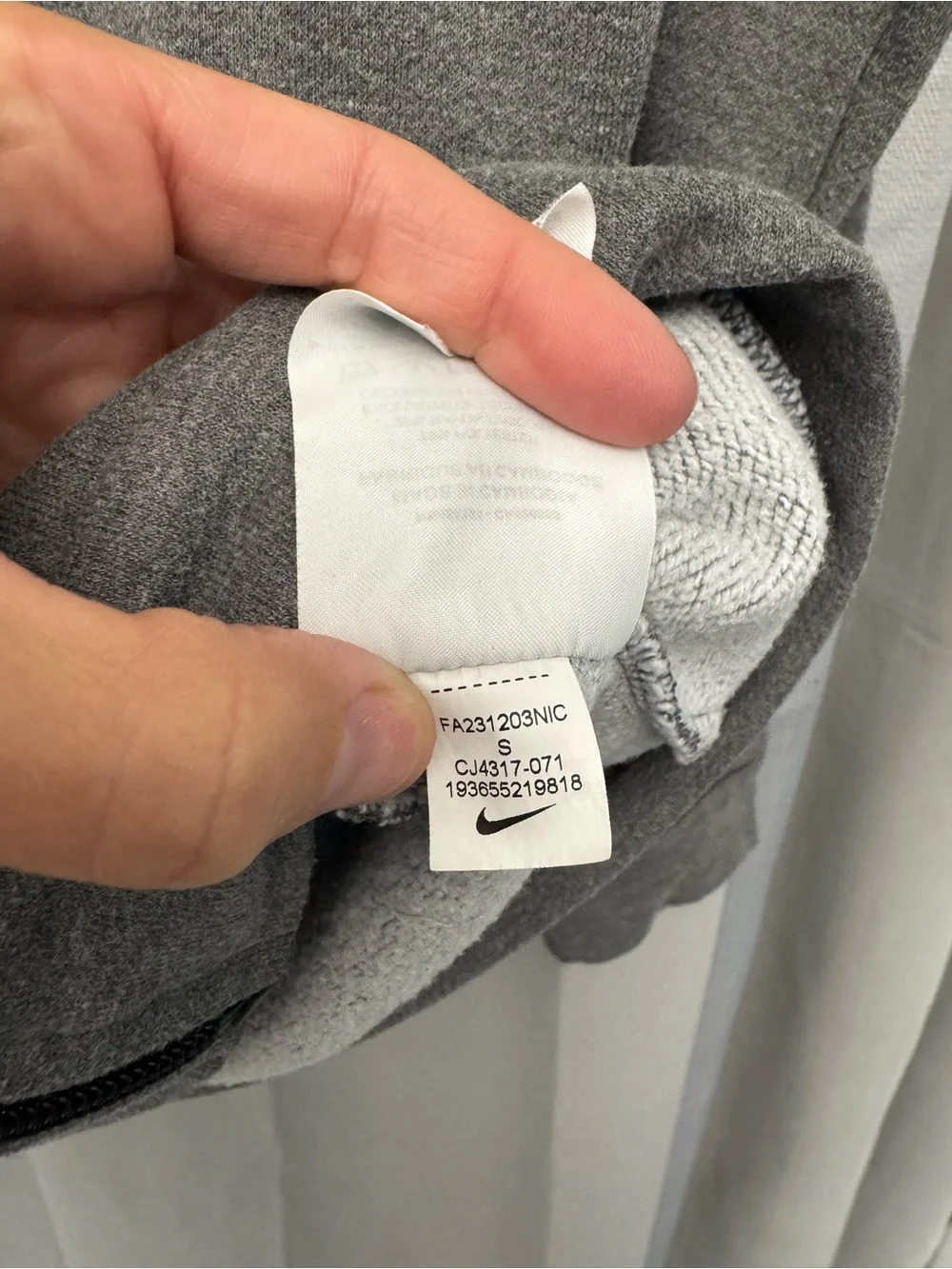 Nike sweatshirt lightweight