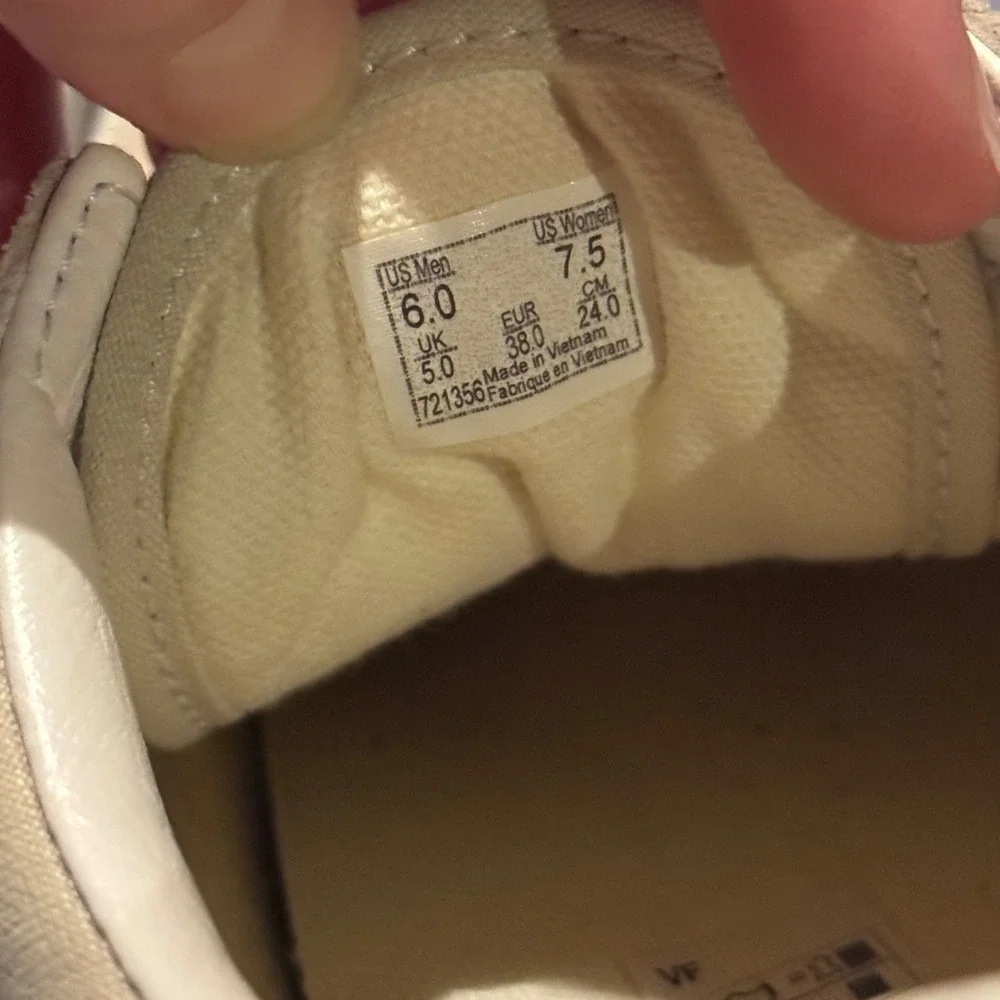 Vans please out goes
