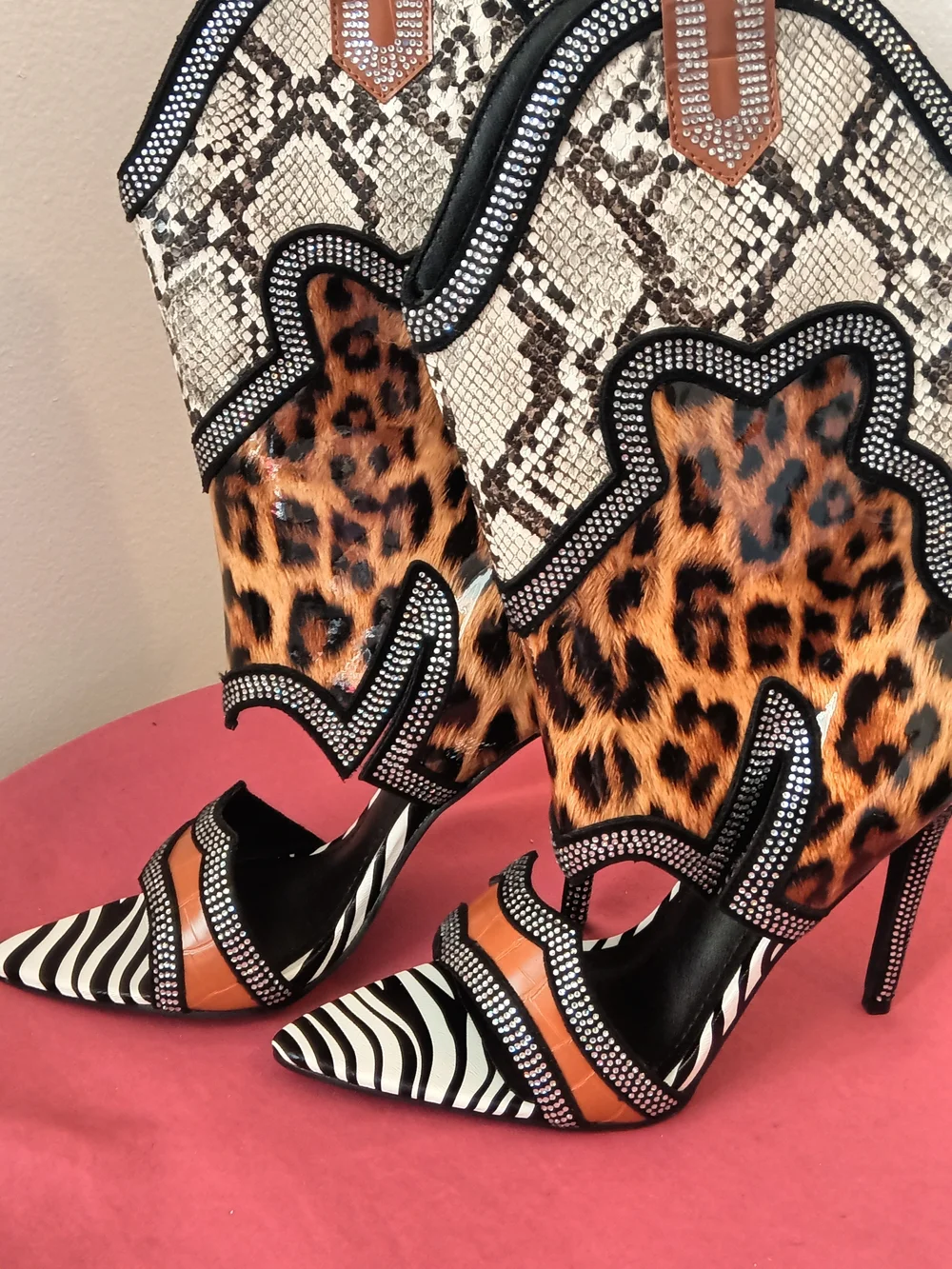 Cape Robbin bold adds print