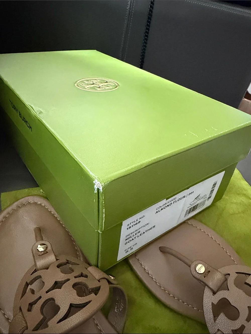 Tory Burch reposhing this