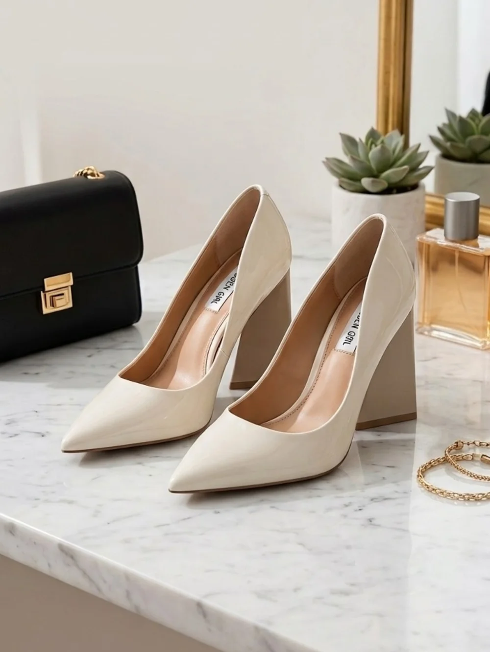 Steve Madden details white perfect