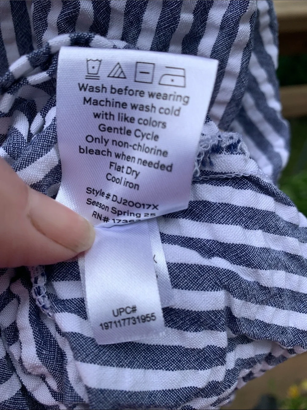 Draper James sleeveless seersucker
