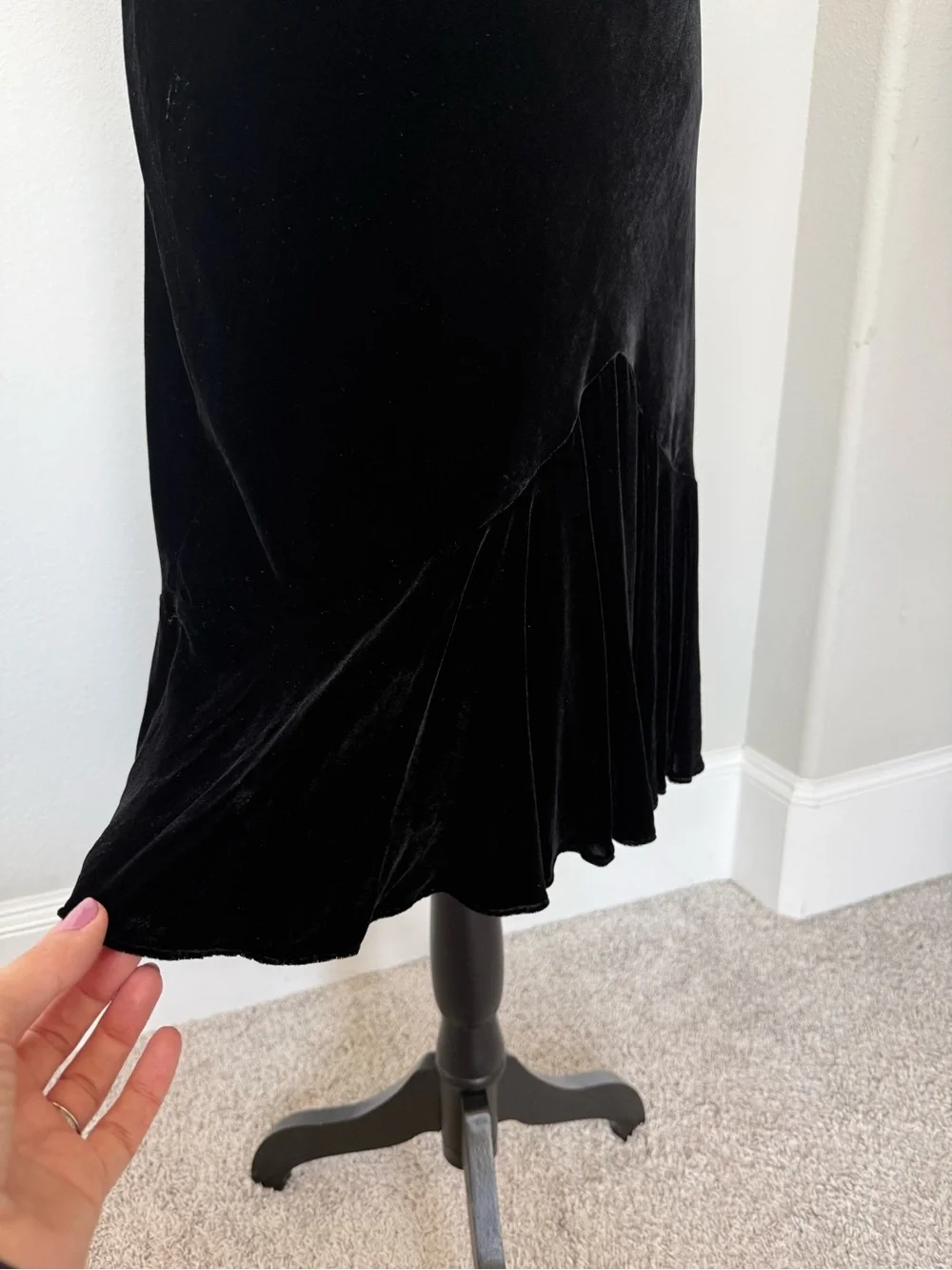 Jones New York sleeveless velvet