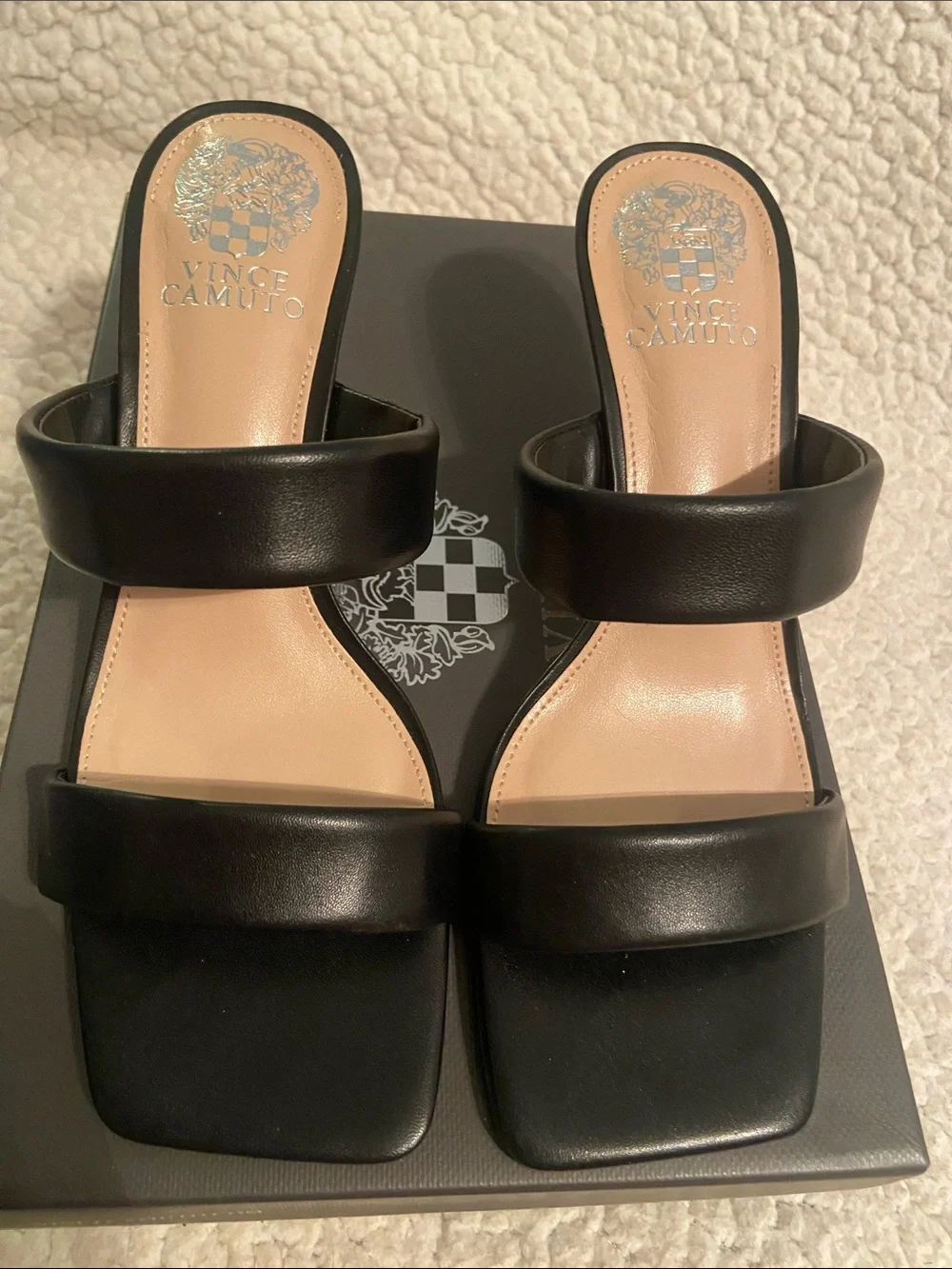 Vince Camuto chic double