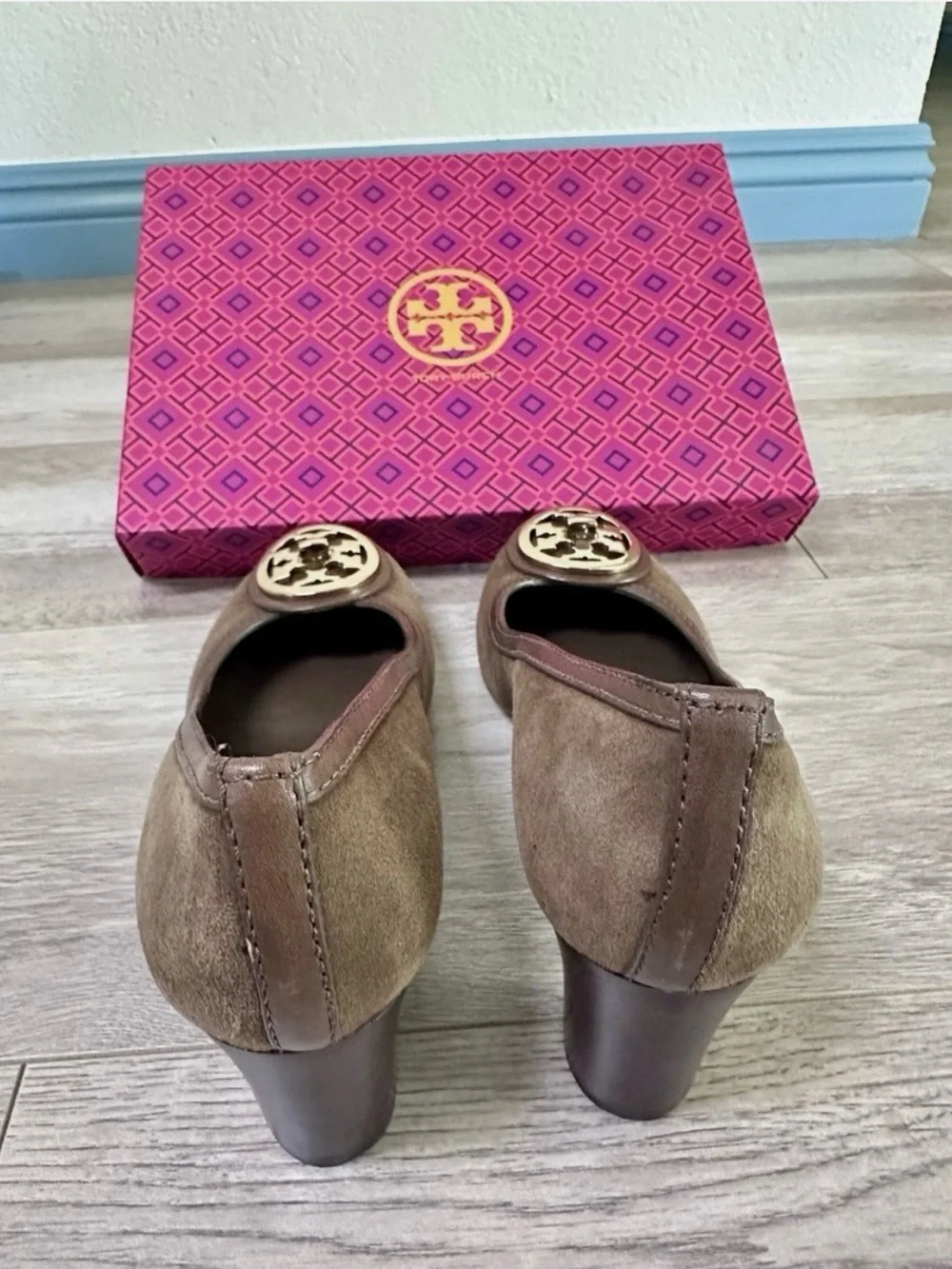 Tory Burch wear photos