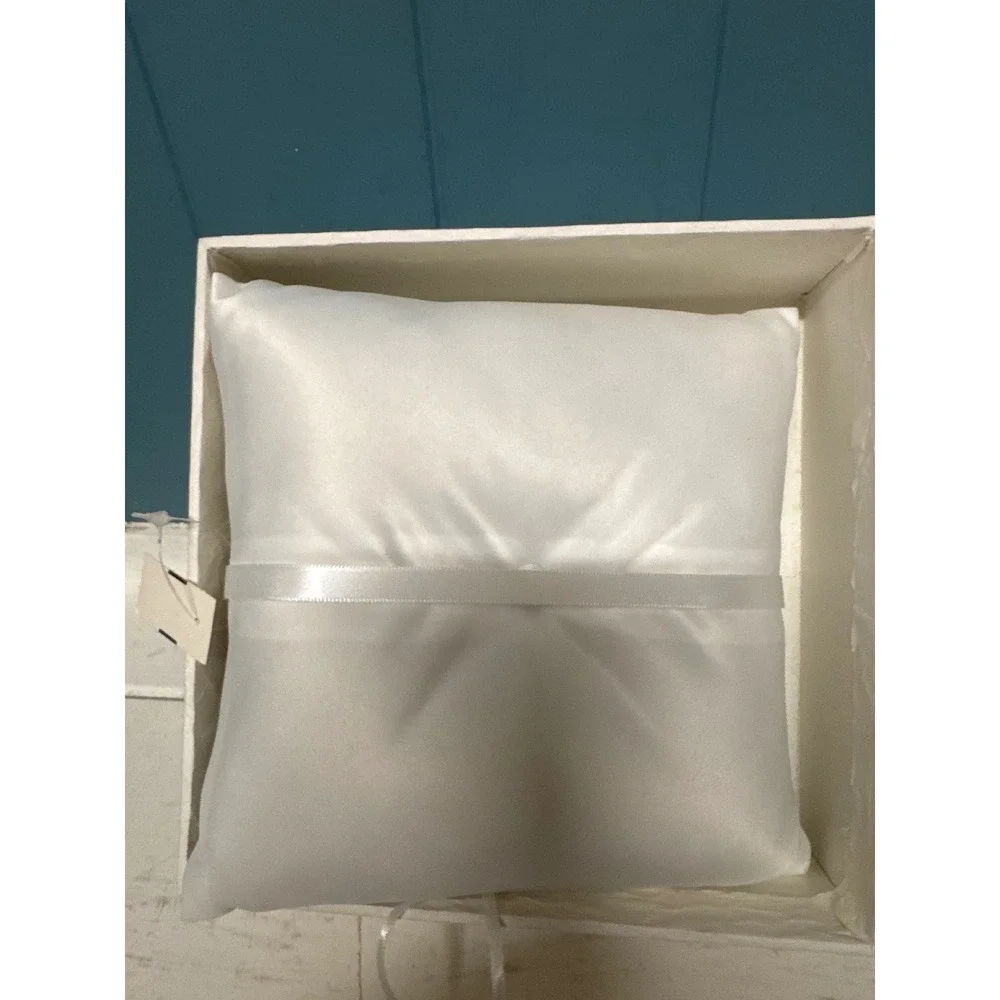 N/A elegant white