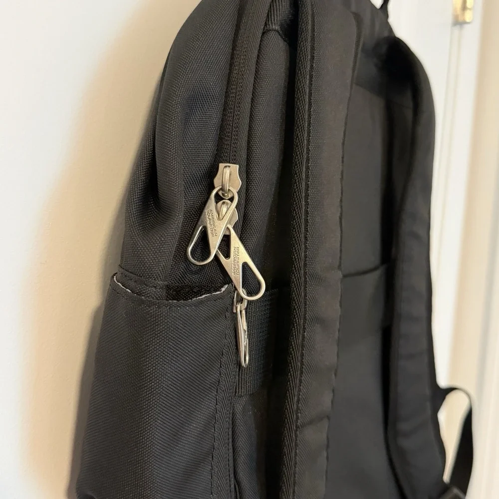 American Tourister brookside school backpack