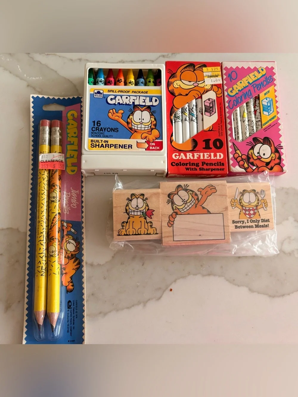 Vintage Garfield lot: pencils, crayons and stamps