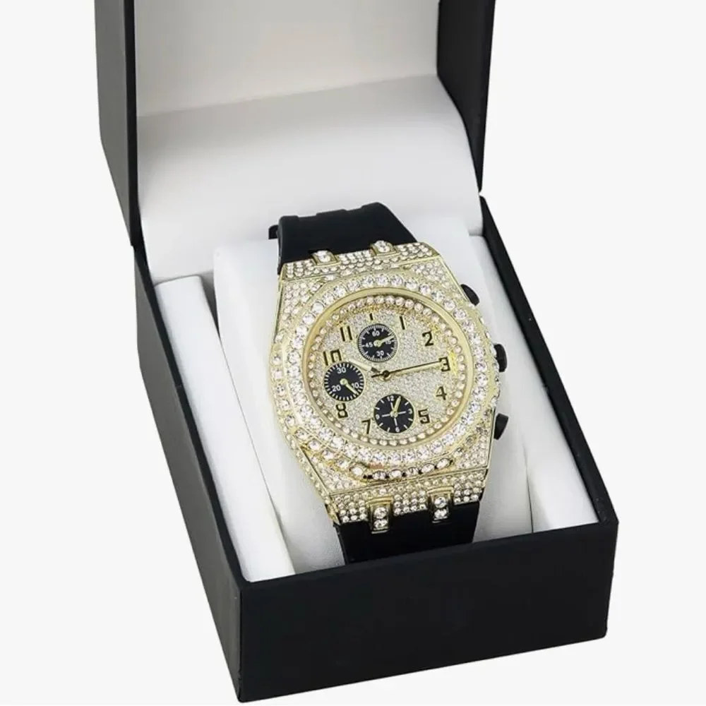 Moissanite about street 	•	shine
