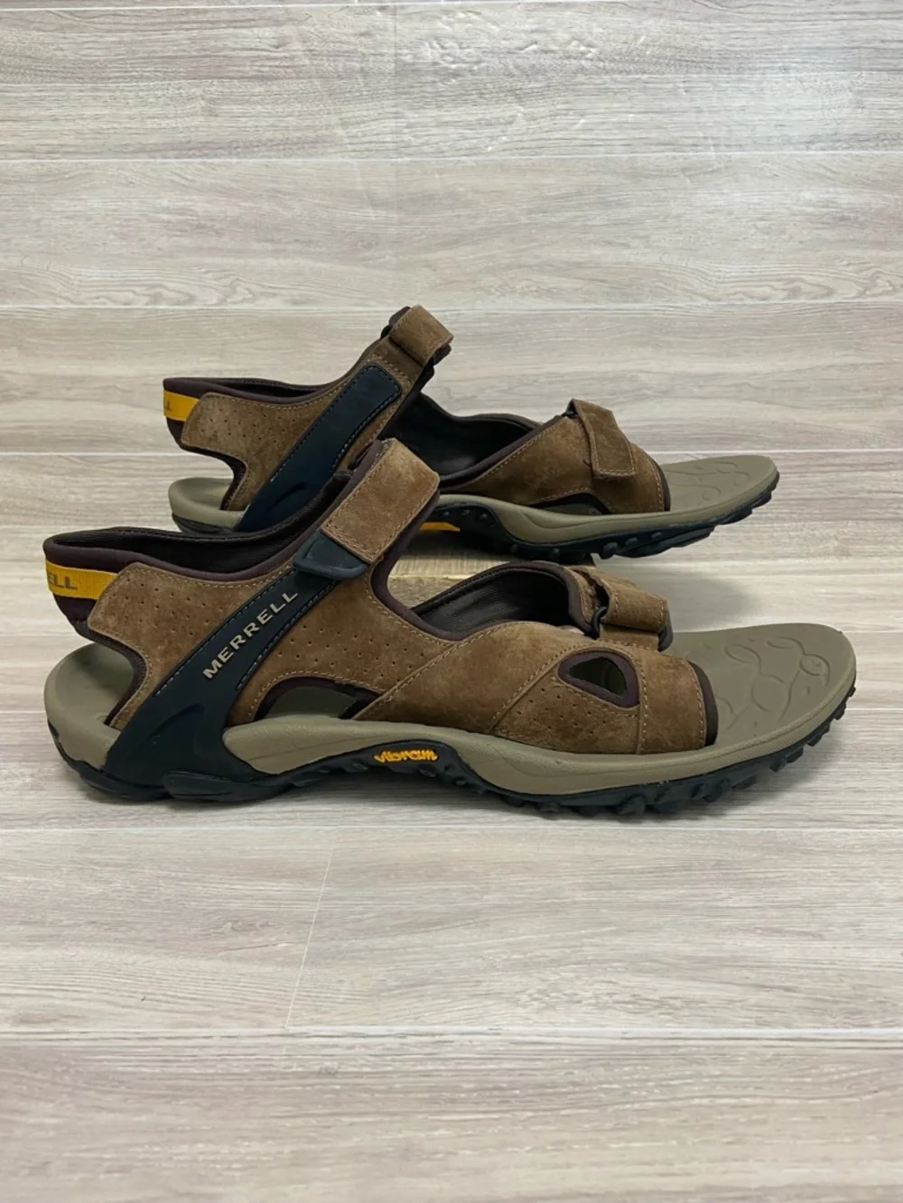 Merrell nwot men