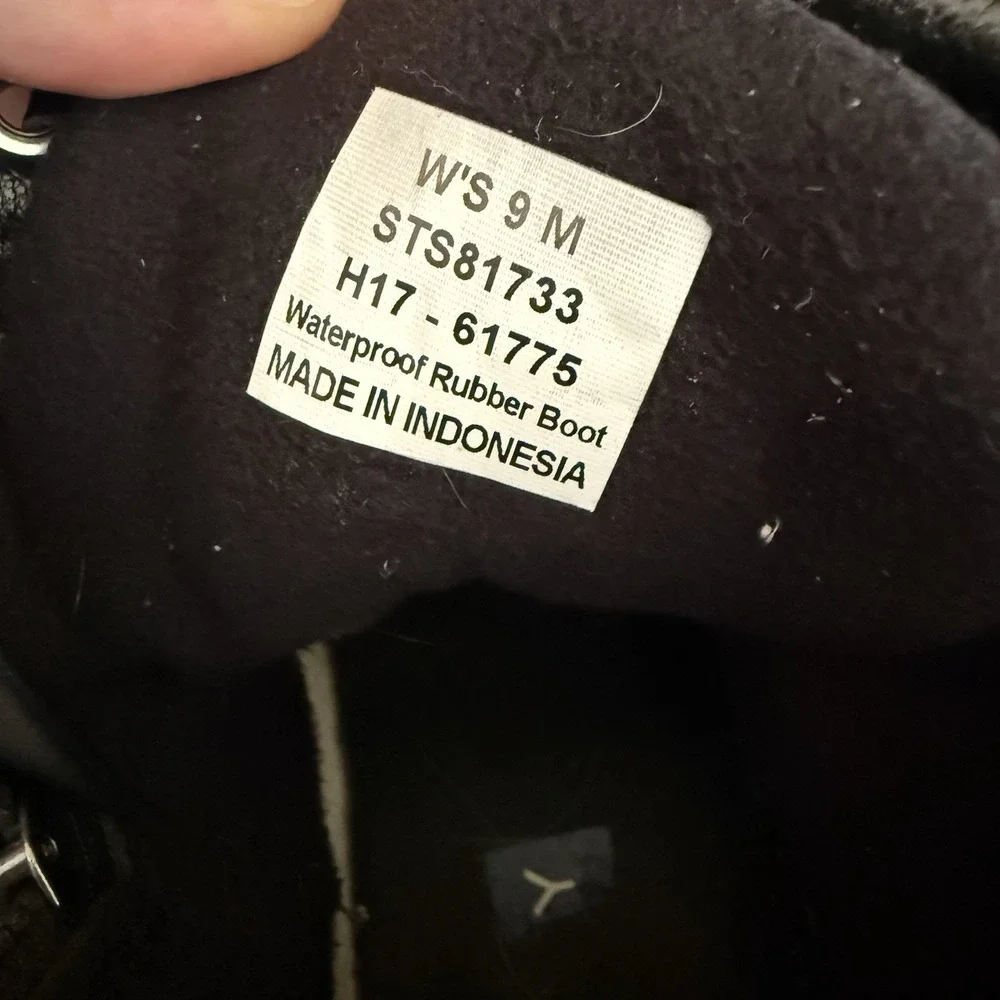 Sperry preowned scuffs