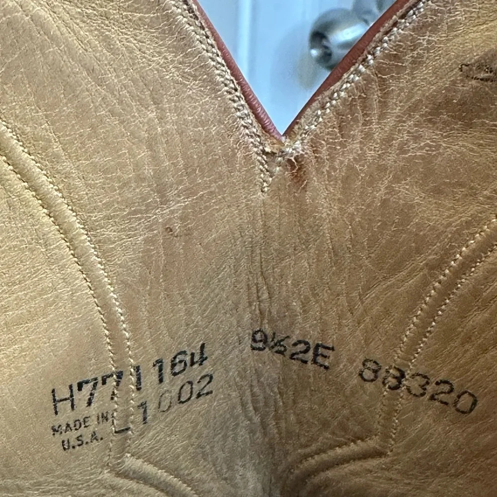 Lucchese handmade tan size
