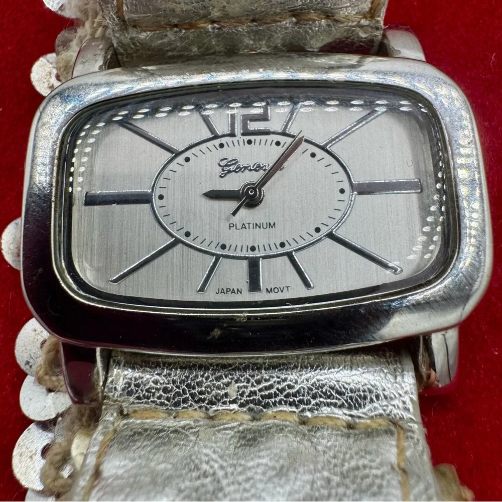 Geneva vintage platinum