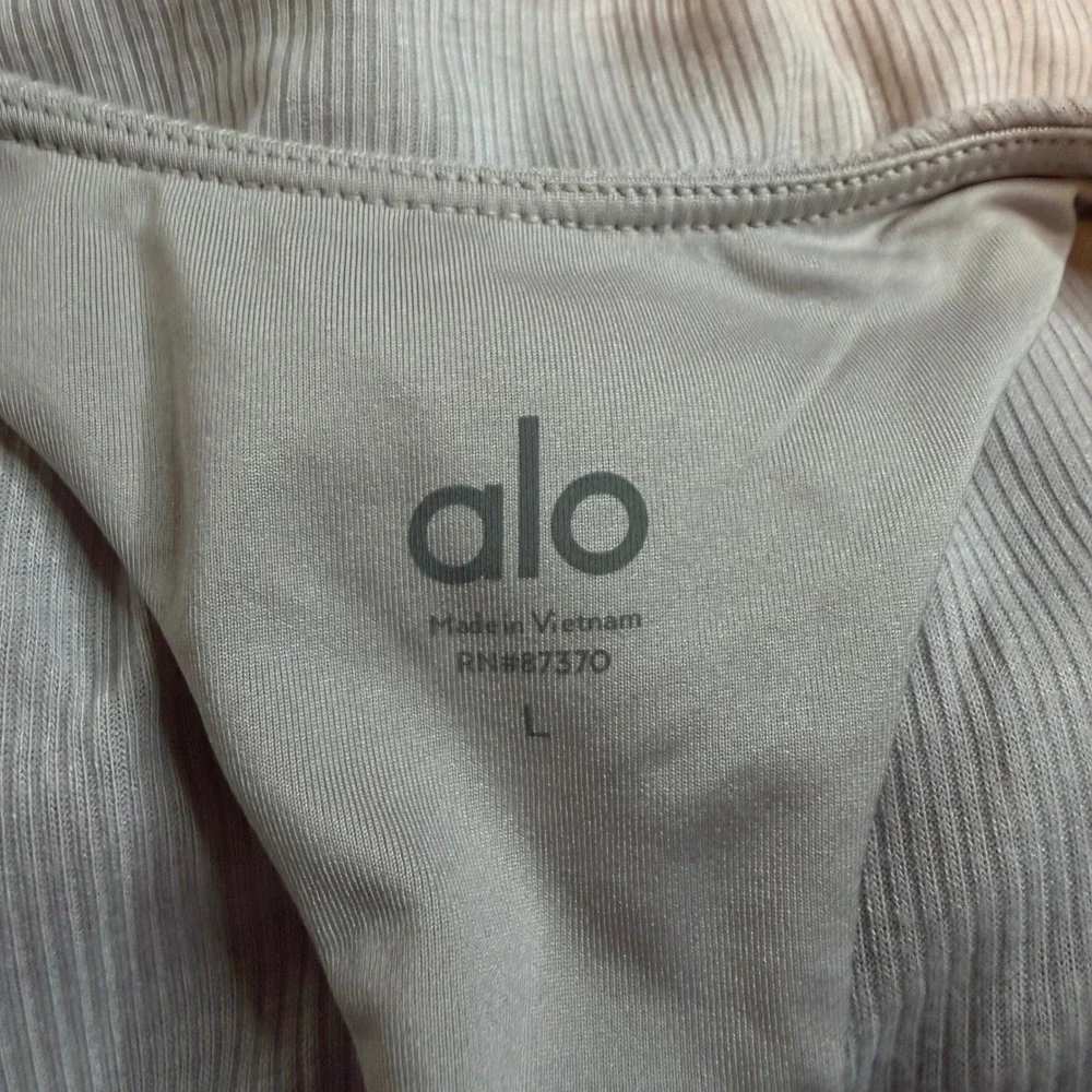 ALO Yoga alo yoga