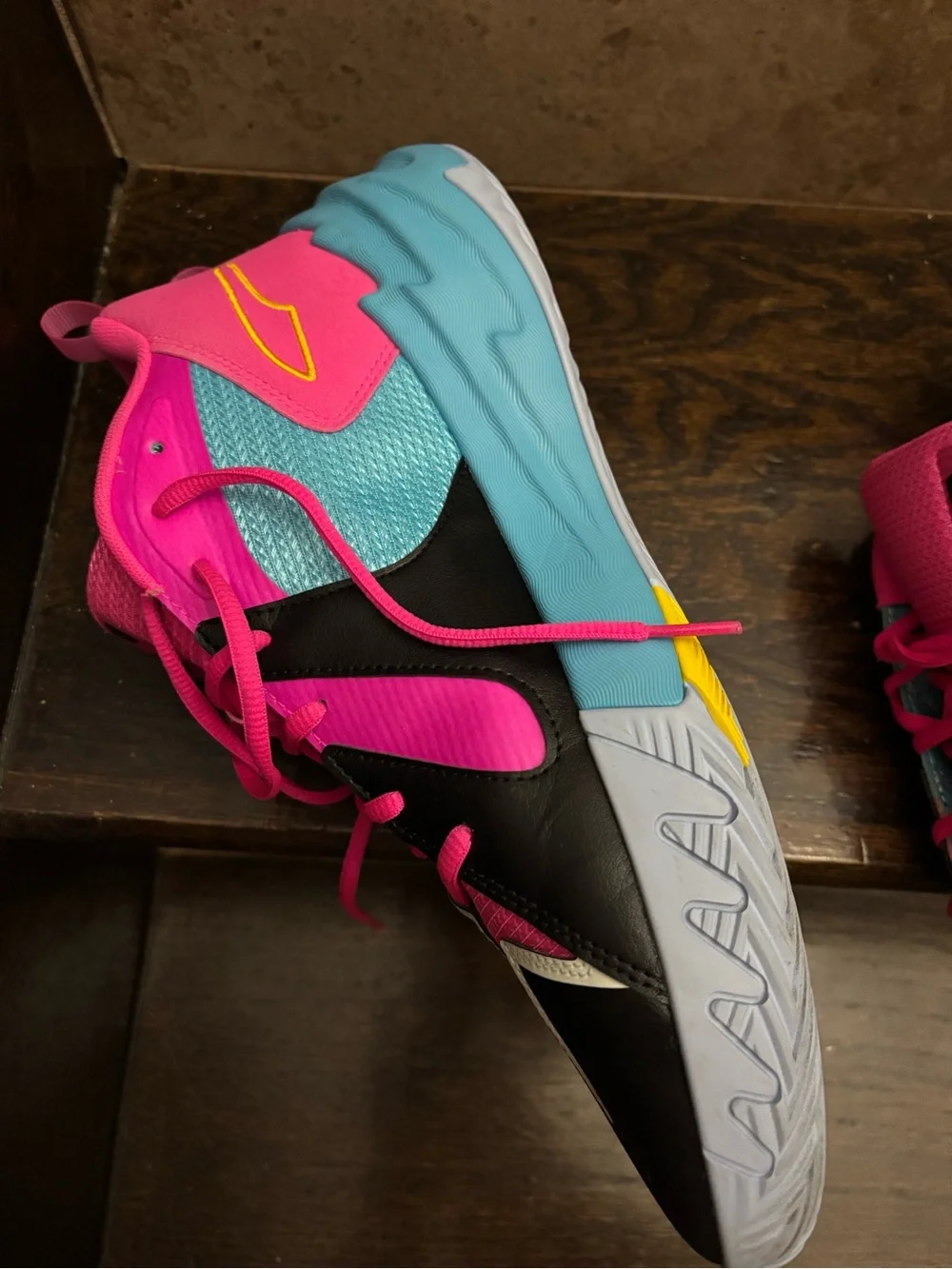 Puma vibrant hot