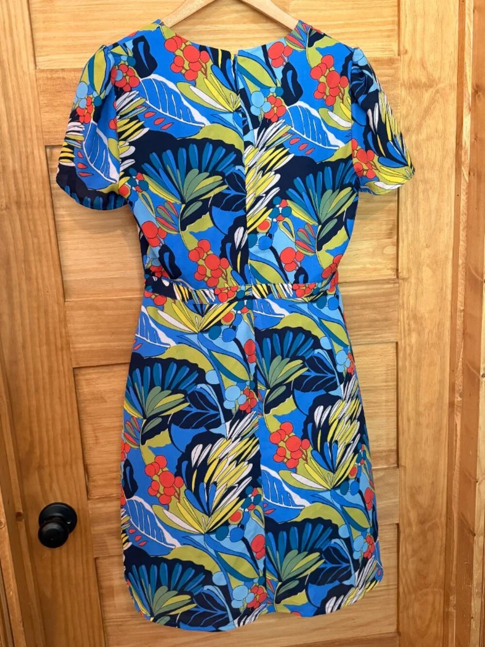 J. Crew excellent neck