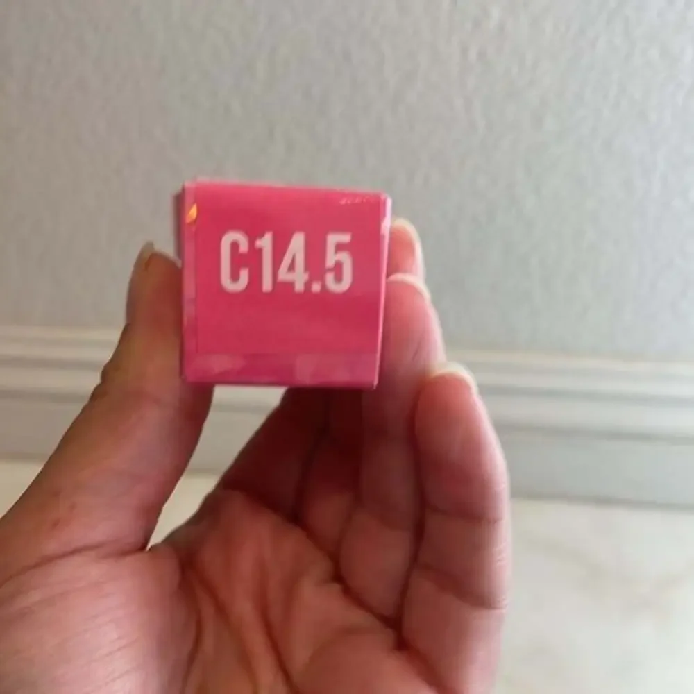 Jeffree Star c14 medium