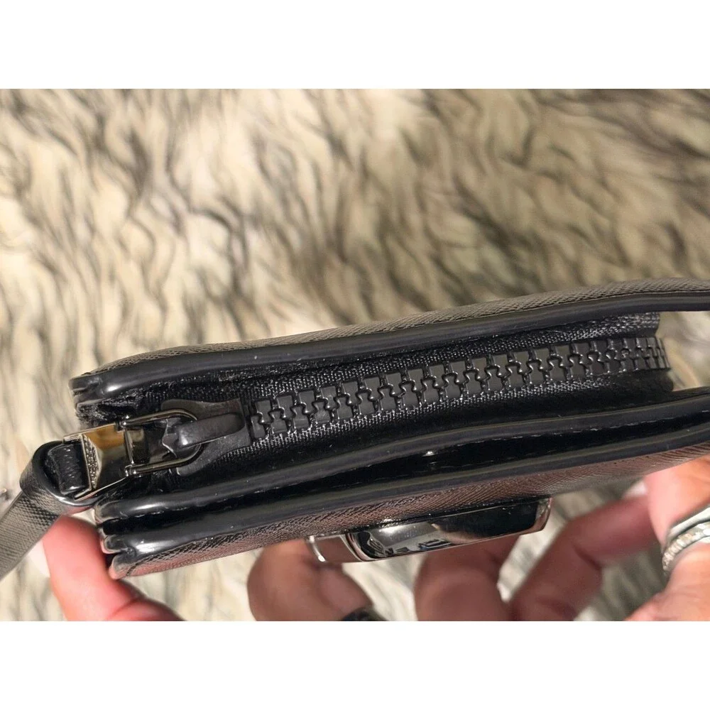 Marc Jacobs black hardware