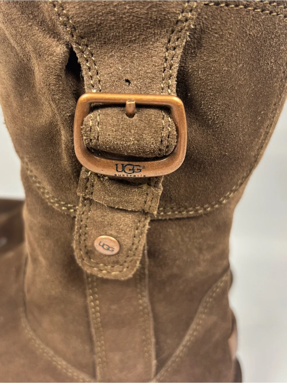 UGG some small