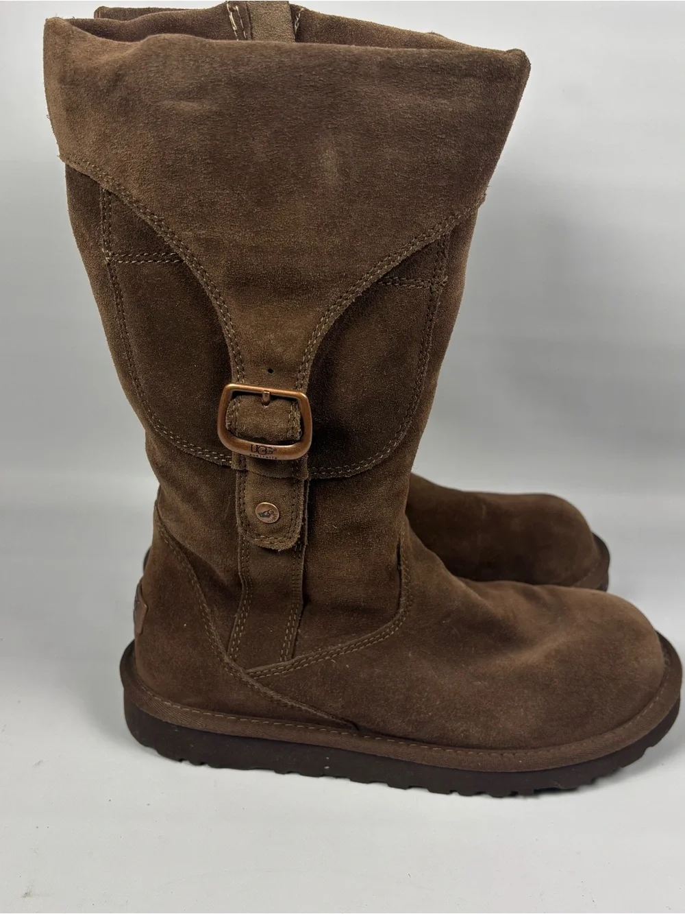 UGG some small
