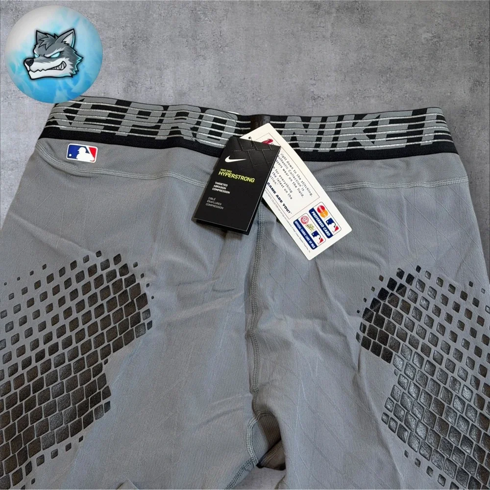 Nike pro hyperstrong