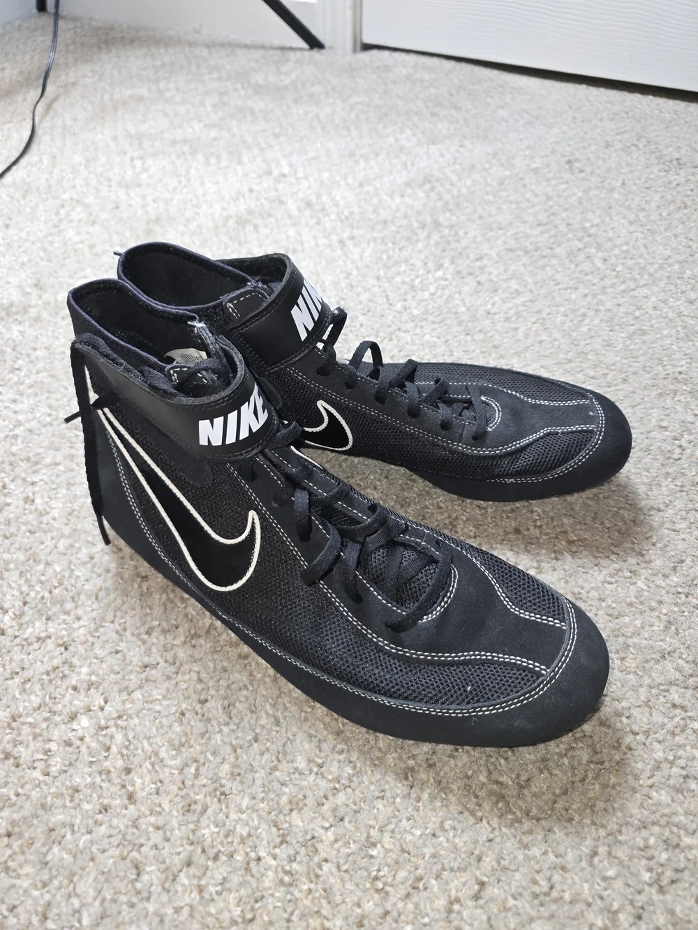 Nike lightweight provide black