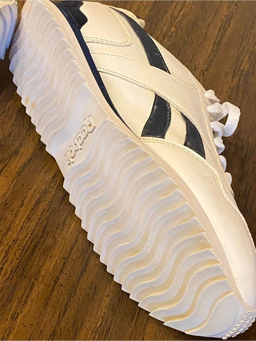 Reebok detailing classic